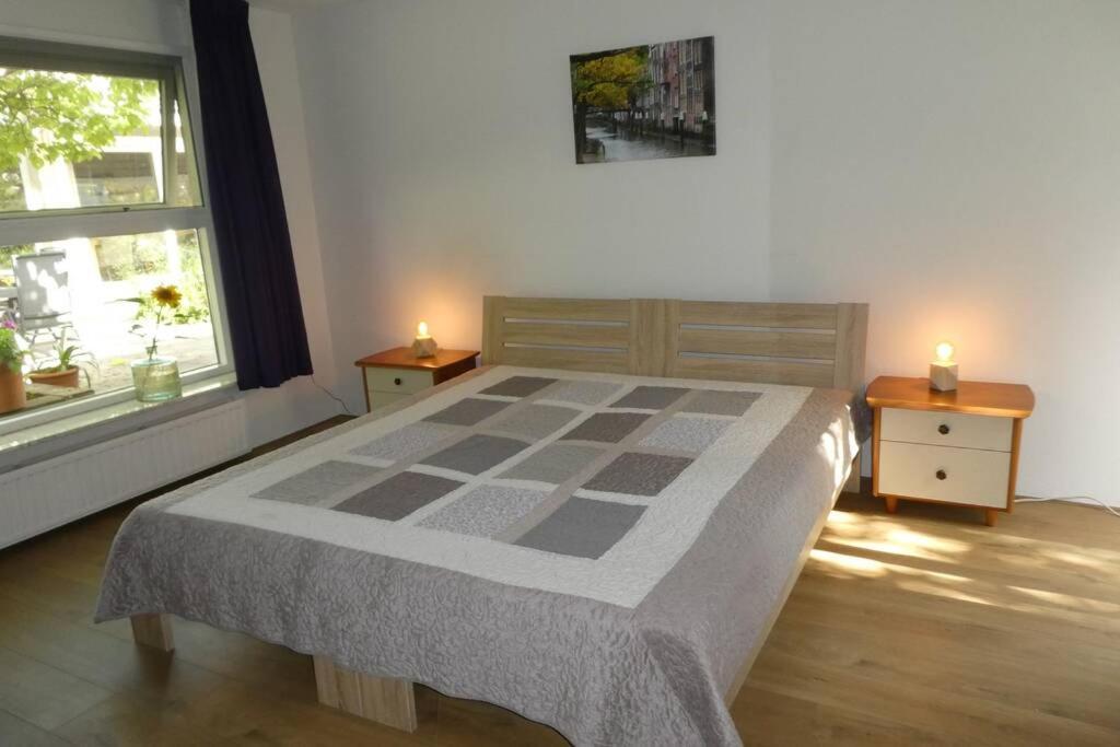 Huis Bij De Catalpa Dordrecht Luaran gambar