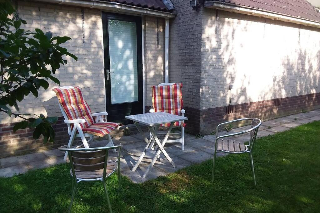 Huis Bij De Catalpa Dordrecht Luaran gambar